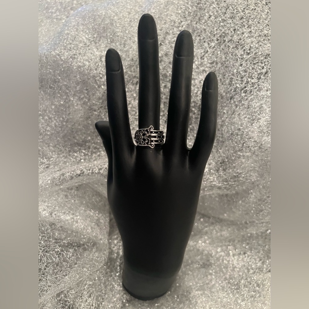 NEW: Elegant Vintage Stackable Style Finger Jewelry Decor